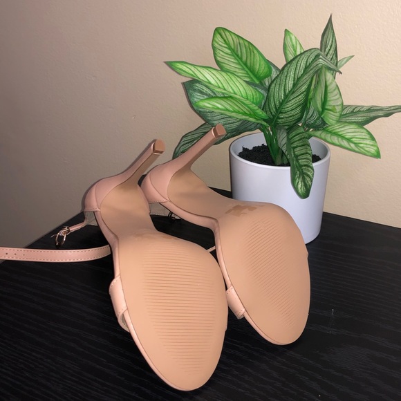 High Heel 👠 - Picture 5 of 5